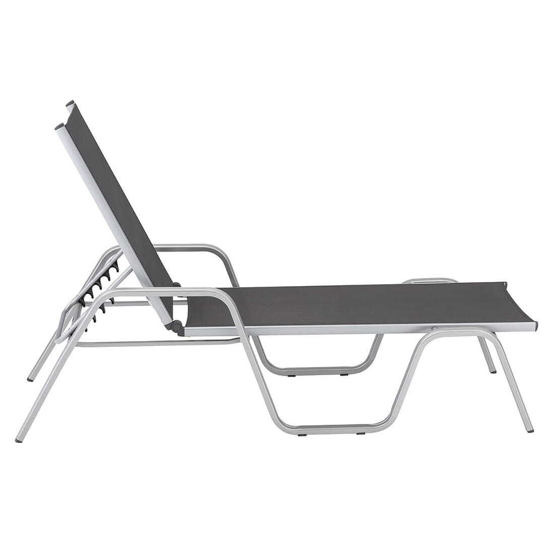 Nærbilde av tekstilene stoff på Solseng Basic Plus aluminium/textilen 202x70 cm