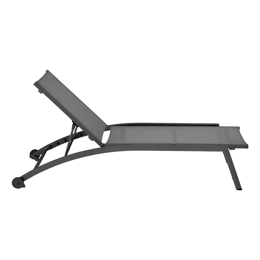 Montert solseng Forma II aluminium/textilen 202x73 cm på terrasse
