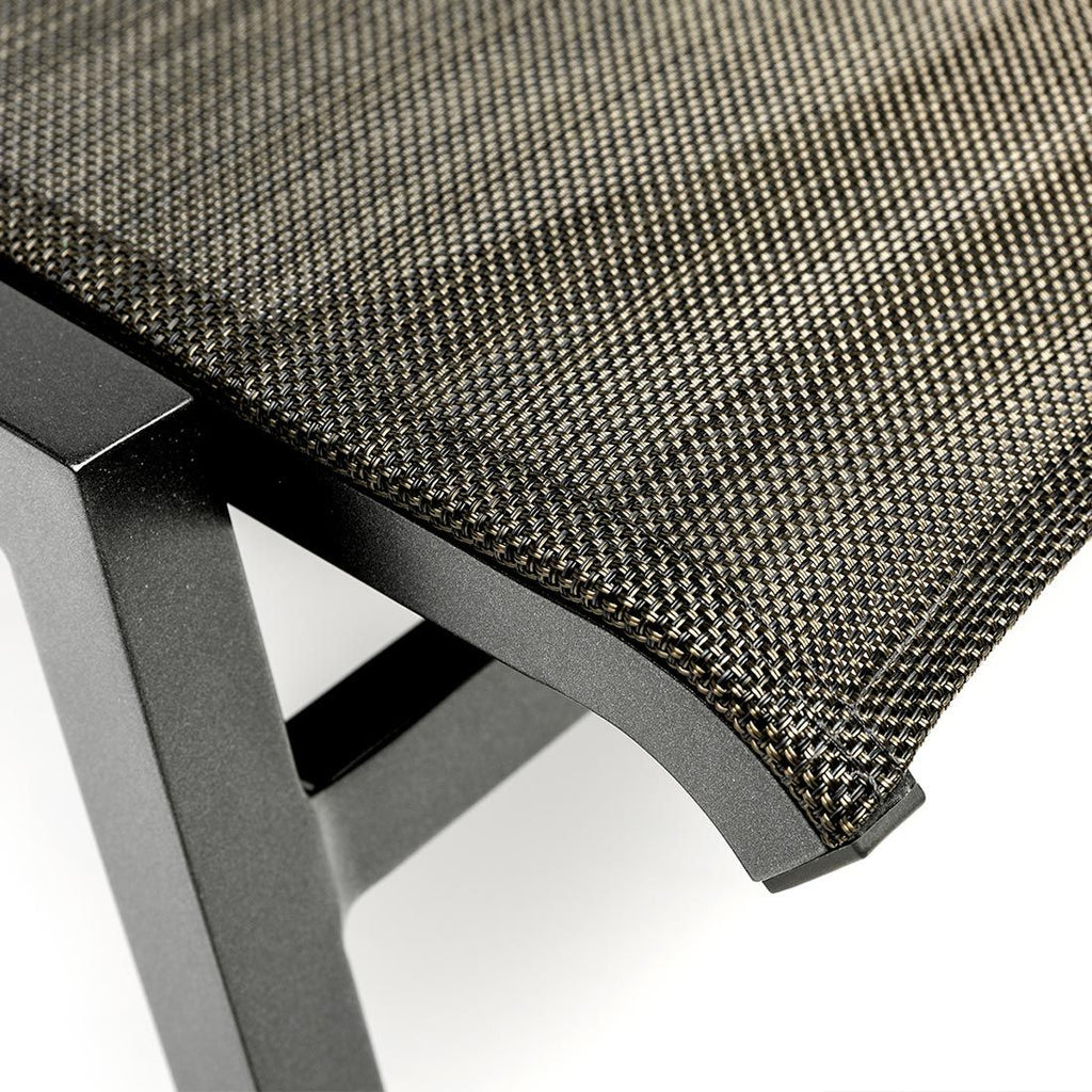 Solseng Ocean Skid aluminium/utestoff 75x200 cm detalj av armstøtte