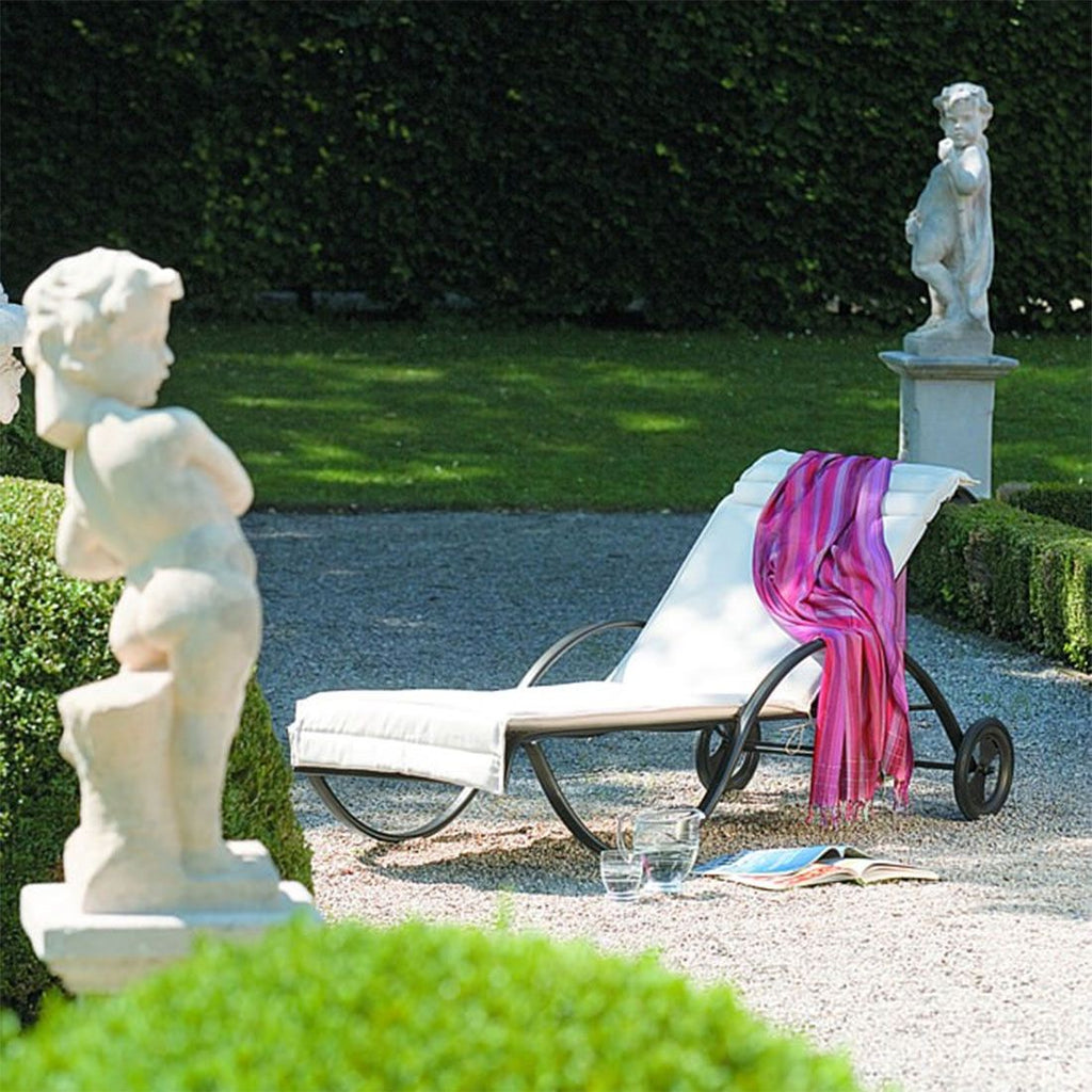 Solseng Romeo smijern med justerbar rygg 199x81 cm detalj av hjul