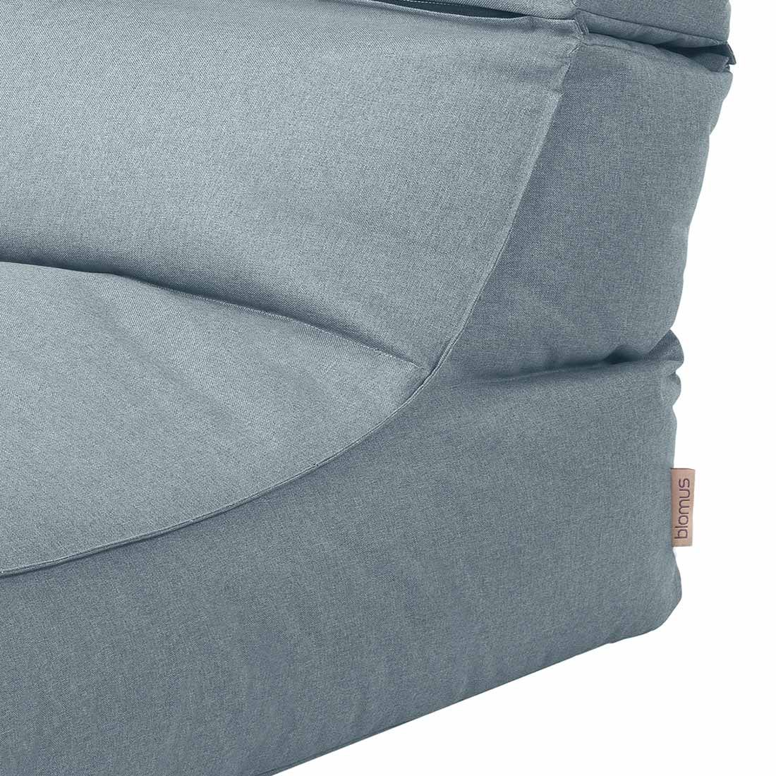 Detalj av stoffet på Solseng Stay utestoff 80x150 cm ocean
