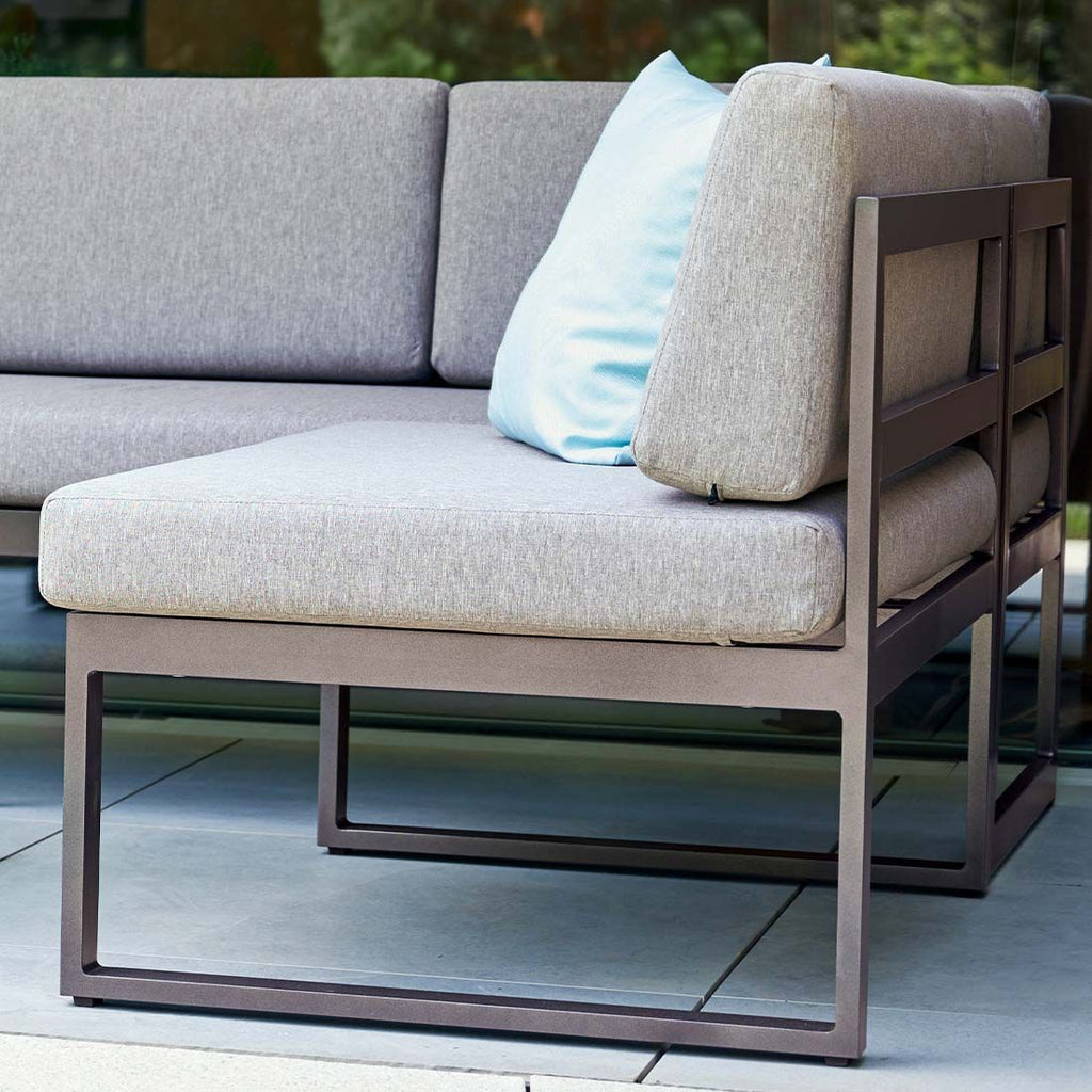 Spise-loungesett Adelaide aluminium 120x80 cm sett fra siden