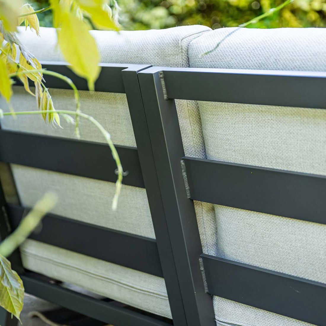 Vinkelbilde av Spise-loungesett Elati aluminium 150x89,5 cm - Garden Impressions