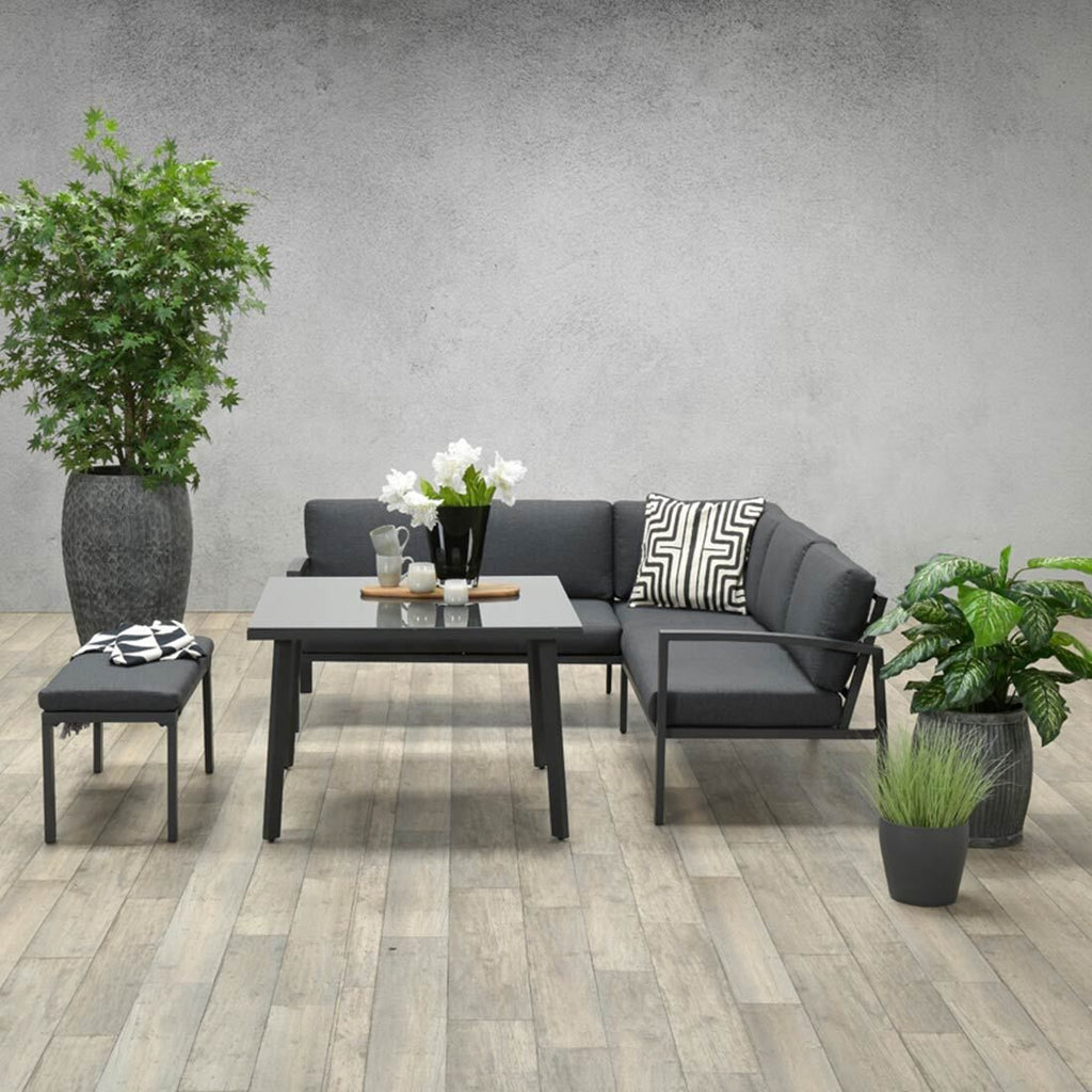 Spise-loungesett Wellington aluminium 100x100 cm - OUTLIV brukt i uteområde