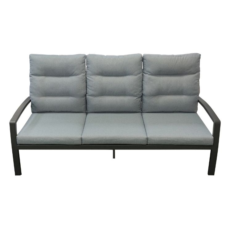 Montert Spisesofa ute Bondino aluminium 210 cm - LC Garden på terrasse