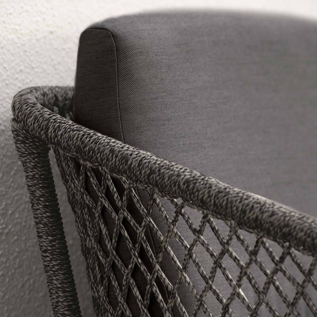 Montert spisesofa ute Odea aluminium tau 158 cm svart på terrasse