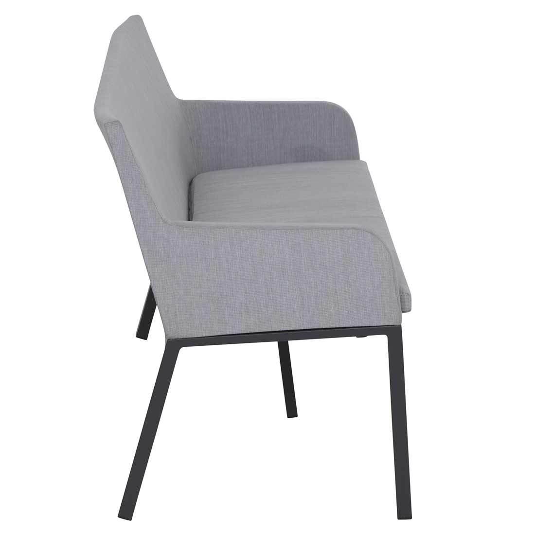 Spisesofa ute Ricardo aluminium 138x63 cm montert på terrasse