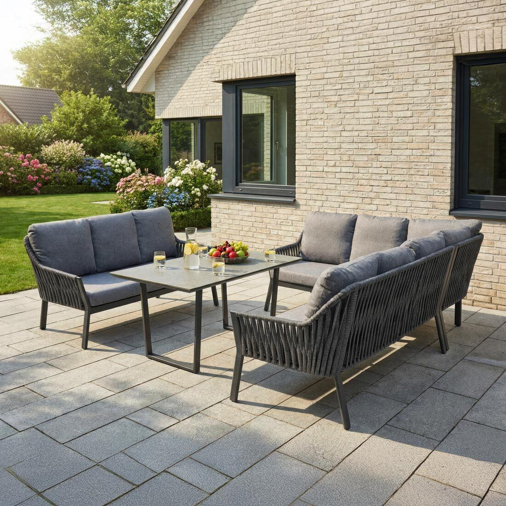 Nærbilde av stoff og flettverk på Spisesofa ute Sofano aluminium tau olefin 171 cm