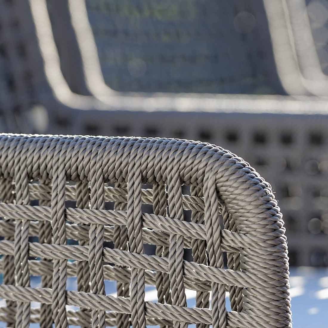Spisestol ute Greta aluminium tau 62x62 cm detalj av tauvev