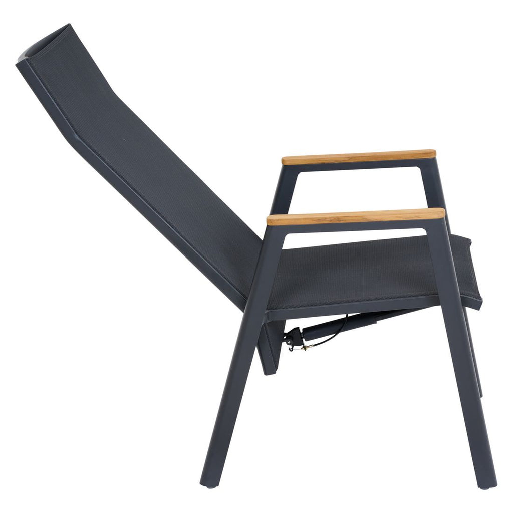 Sideprofil av Stabelstol Bologna aluminium/textilen med armstøtte