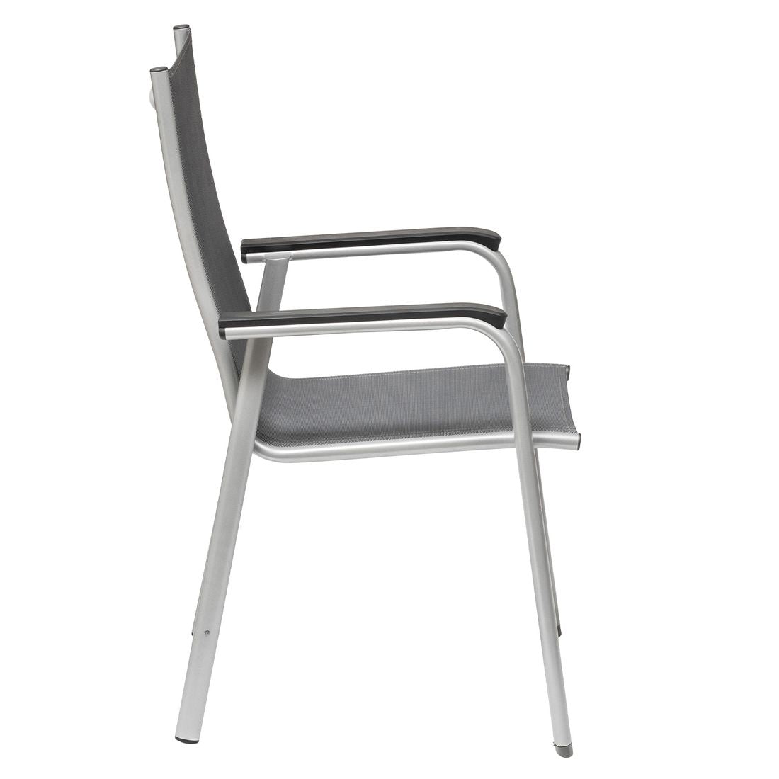 Montert Stabelstol ute Cirrus Silver-Line aluminium/textilen på terrasse