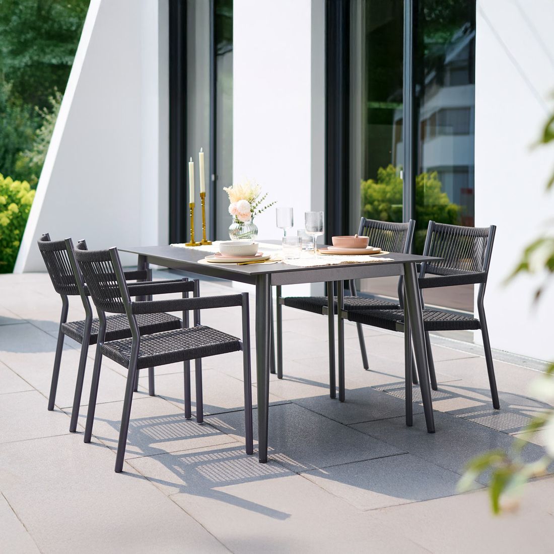 Stabelstol med armlener Rimini aluminium tau Sieger detalj av ramme