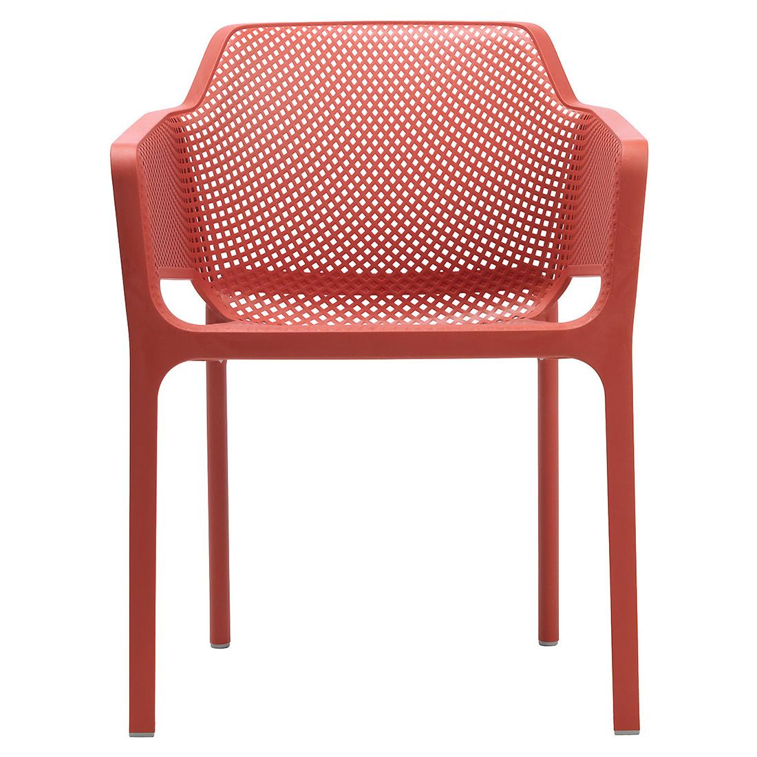 Stabelstol Net plast korall 60,5x58,5 cm montert på terrasse