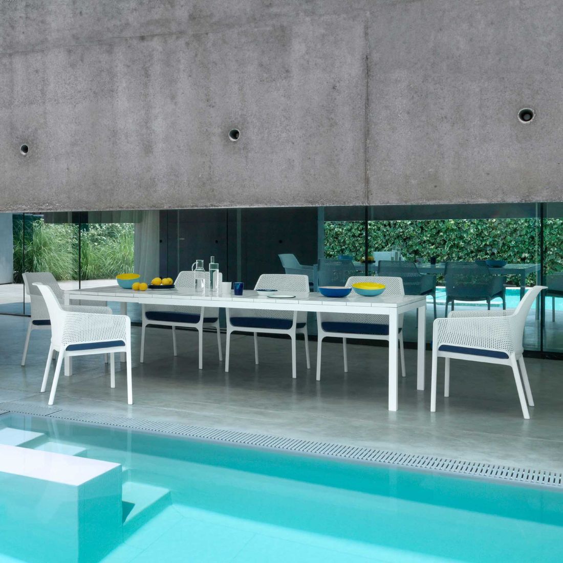 Stabelstol ute Net Relax plast hvit 67x71 cm - Nardi stablet i gruppe