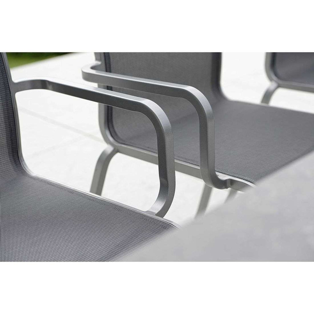 Stabelstol med armlener Oskar aluminium/textilen - Stern