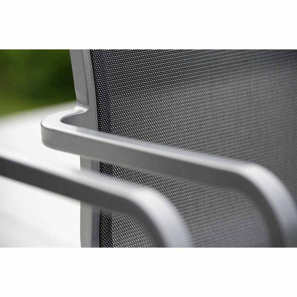 Stabelstol med armlener Oskar aluminium/textilen - Stern