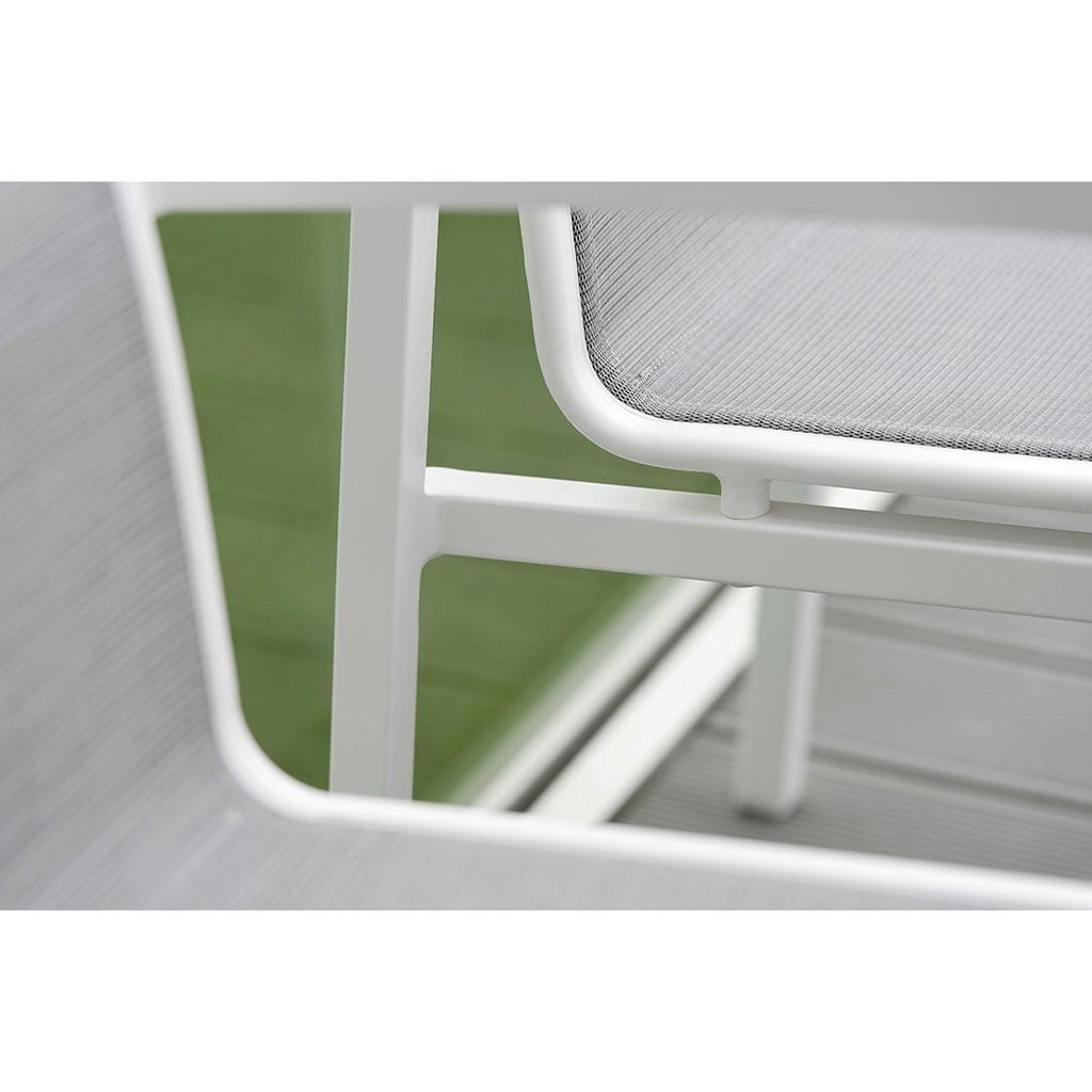 Sideprofil av Stabelstol Skelby aluminium/textilen