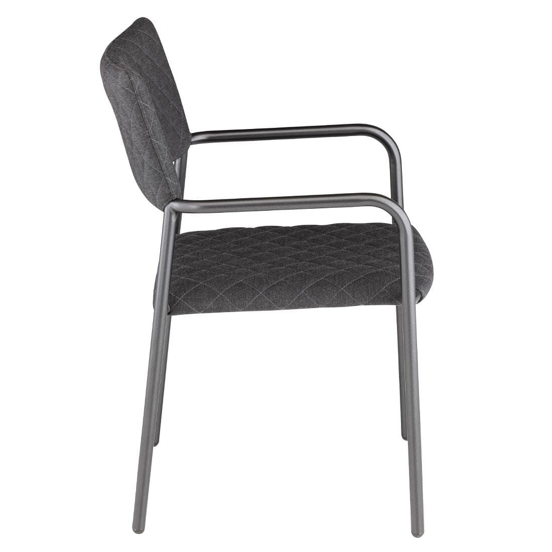Stabelstol ute Benito aluminium Sunbrella 56 cm montert på terrasse