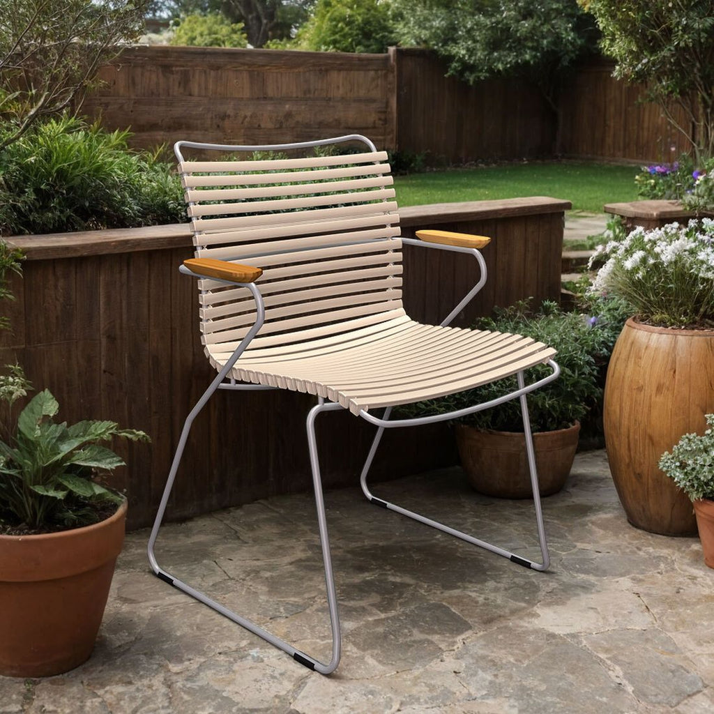 Montert Stabelstol ute Click stål/plast 60,5x58 cm - Houe på terrasse