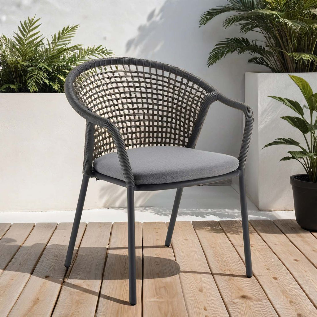 Stabelstol ute Jooy aluminium med sittepute detalj rope-fletting