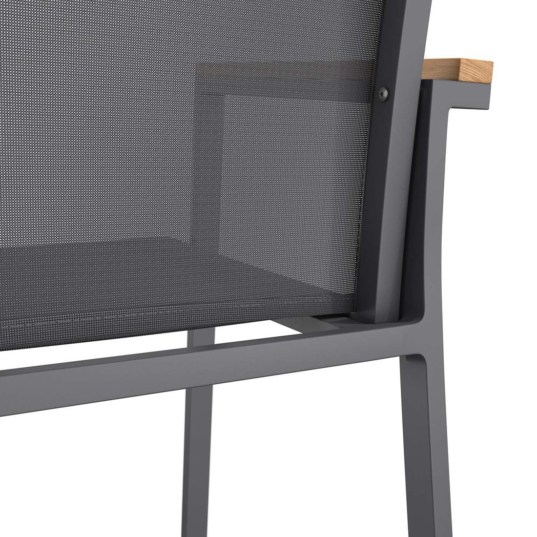 Stabelstol ute Kobe aluminium/textilen med teak-armlener - OUTLIV.