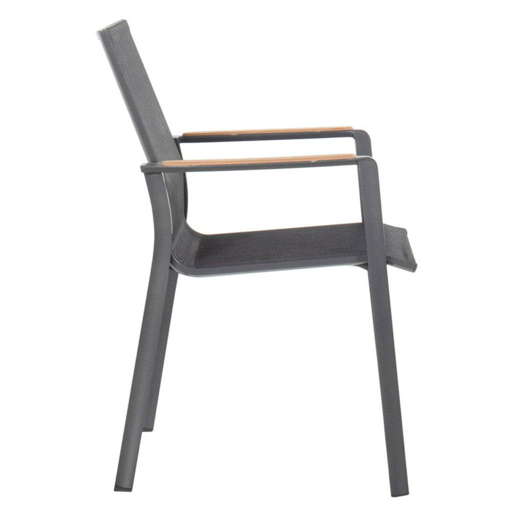 Detalj av Stabelstol ute Lea aluminium/textilen/teak Hartman materiale