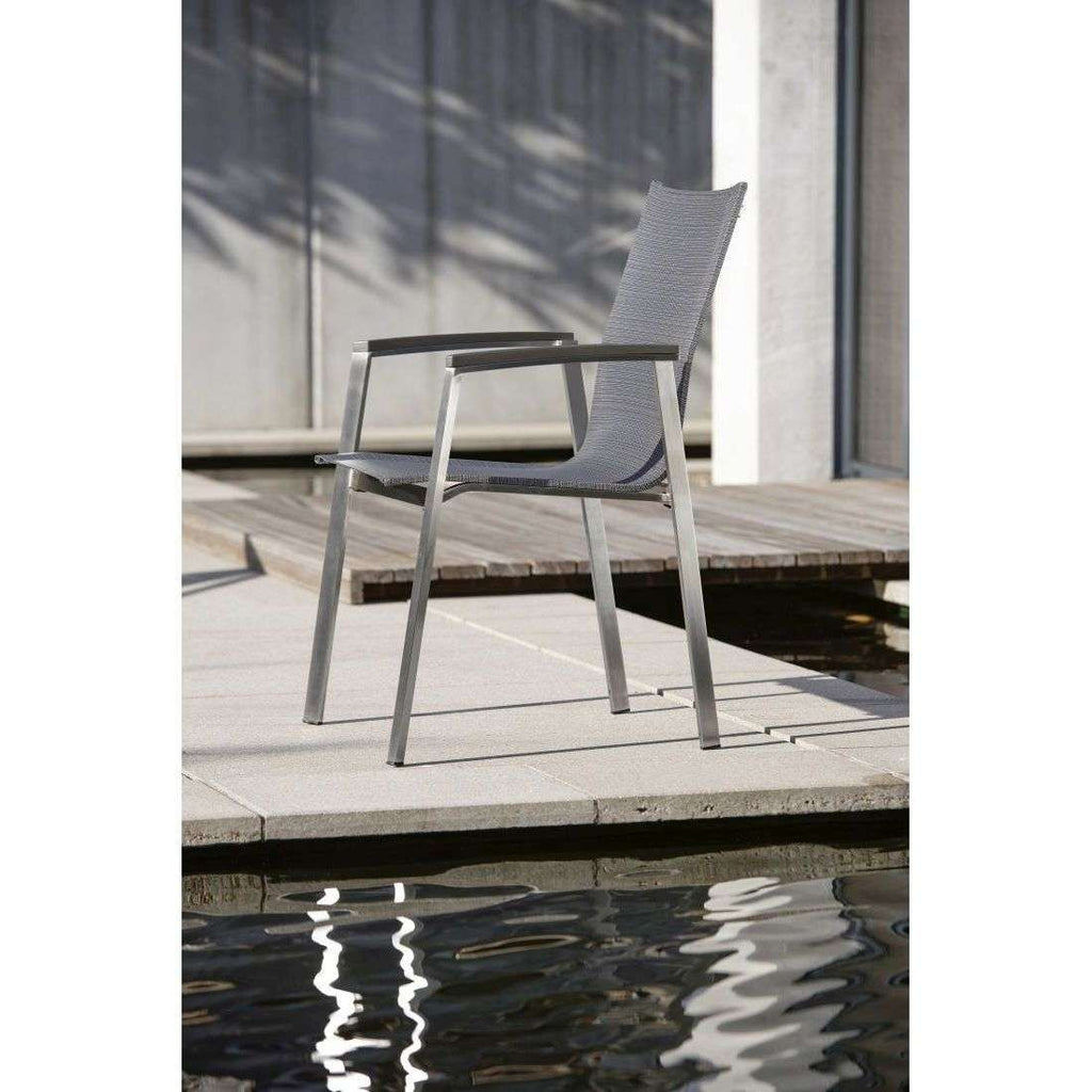 Stabelstol ute New Top rustfritt stål/textilen 63x67 cm - Stern detalj av armlener