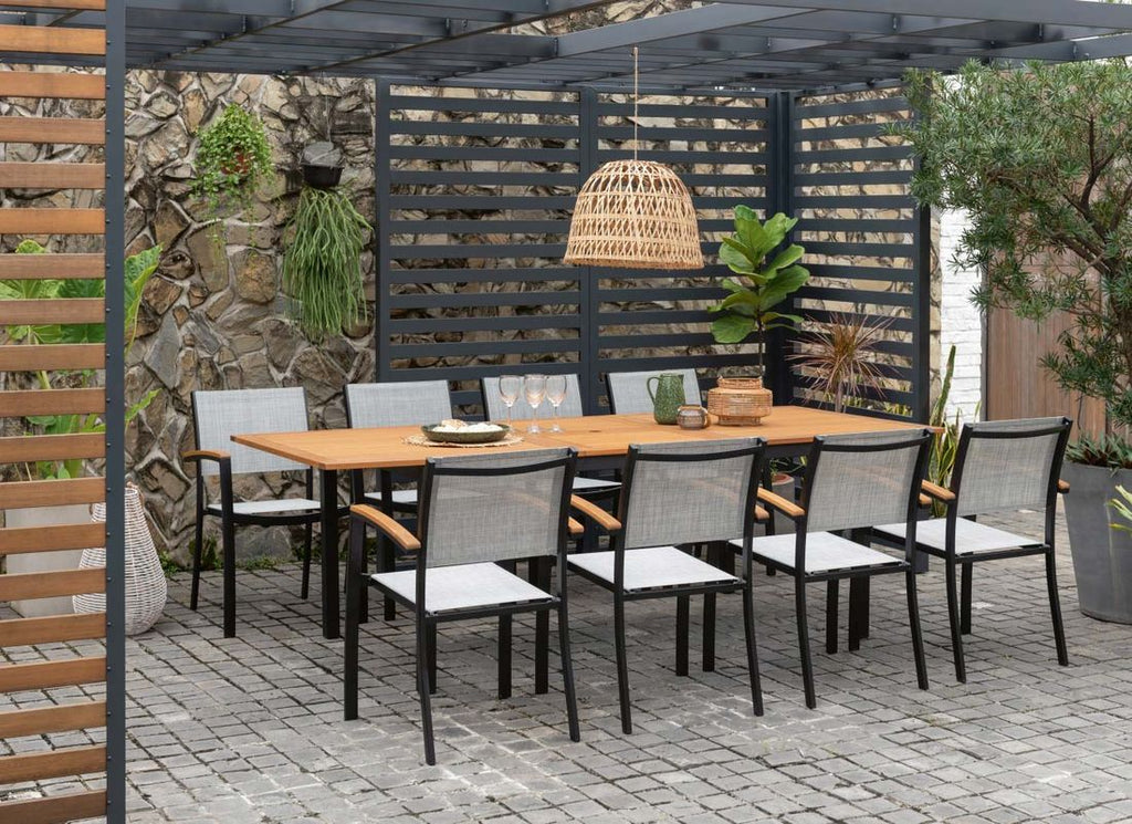 Montert stabelstol ute Ragusa aluminium/textilen 55x57 cm i hage