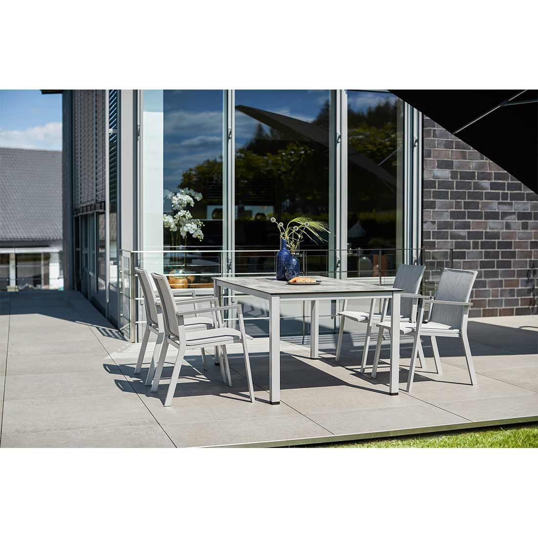 Stabelstol ute Rasmus aluminium/textilen 60x62 cm detalj av stoff