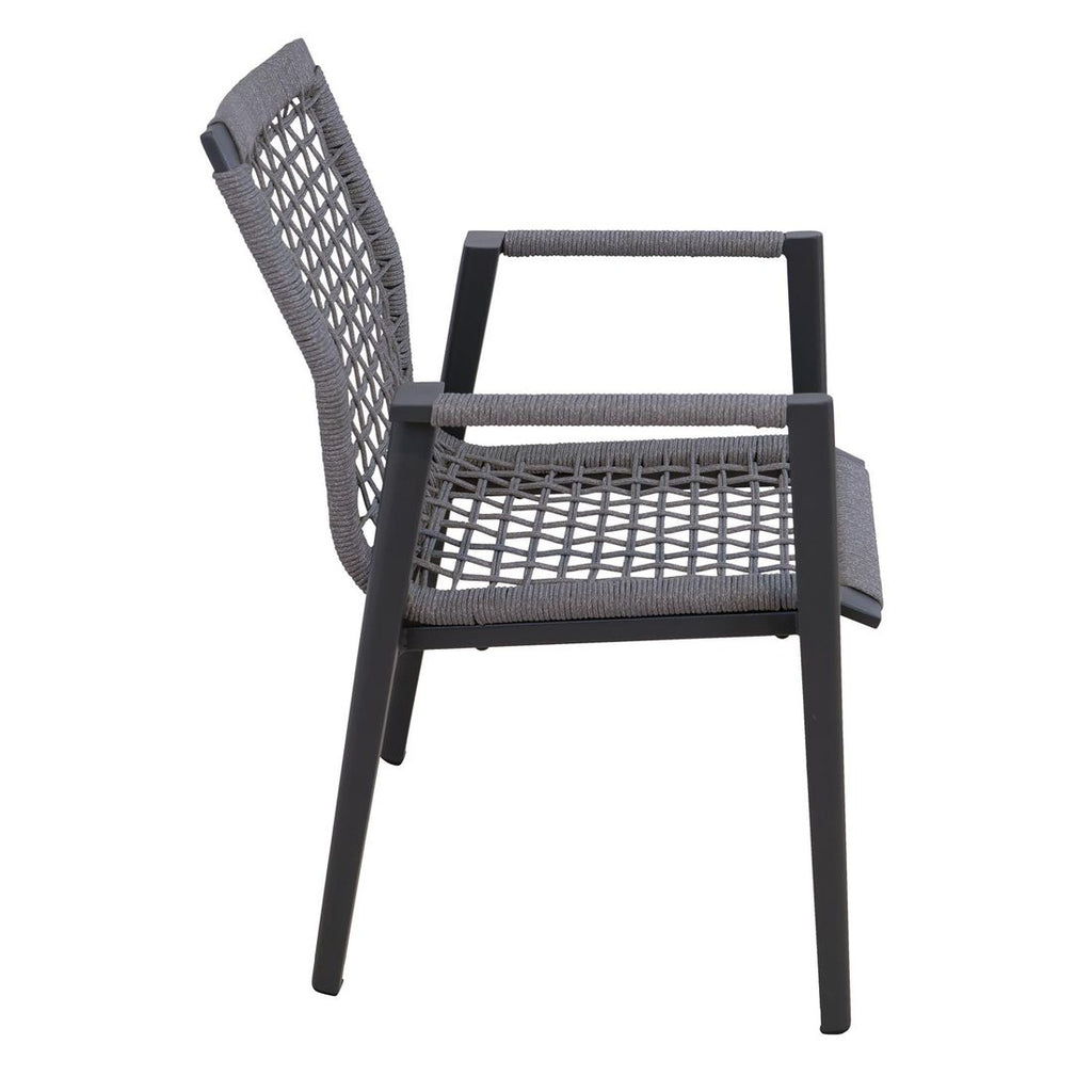 Stabelstol ute Salo aluminium/tau 58x64 cm - Sungörl montert på terrasse
