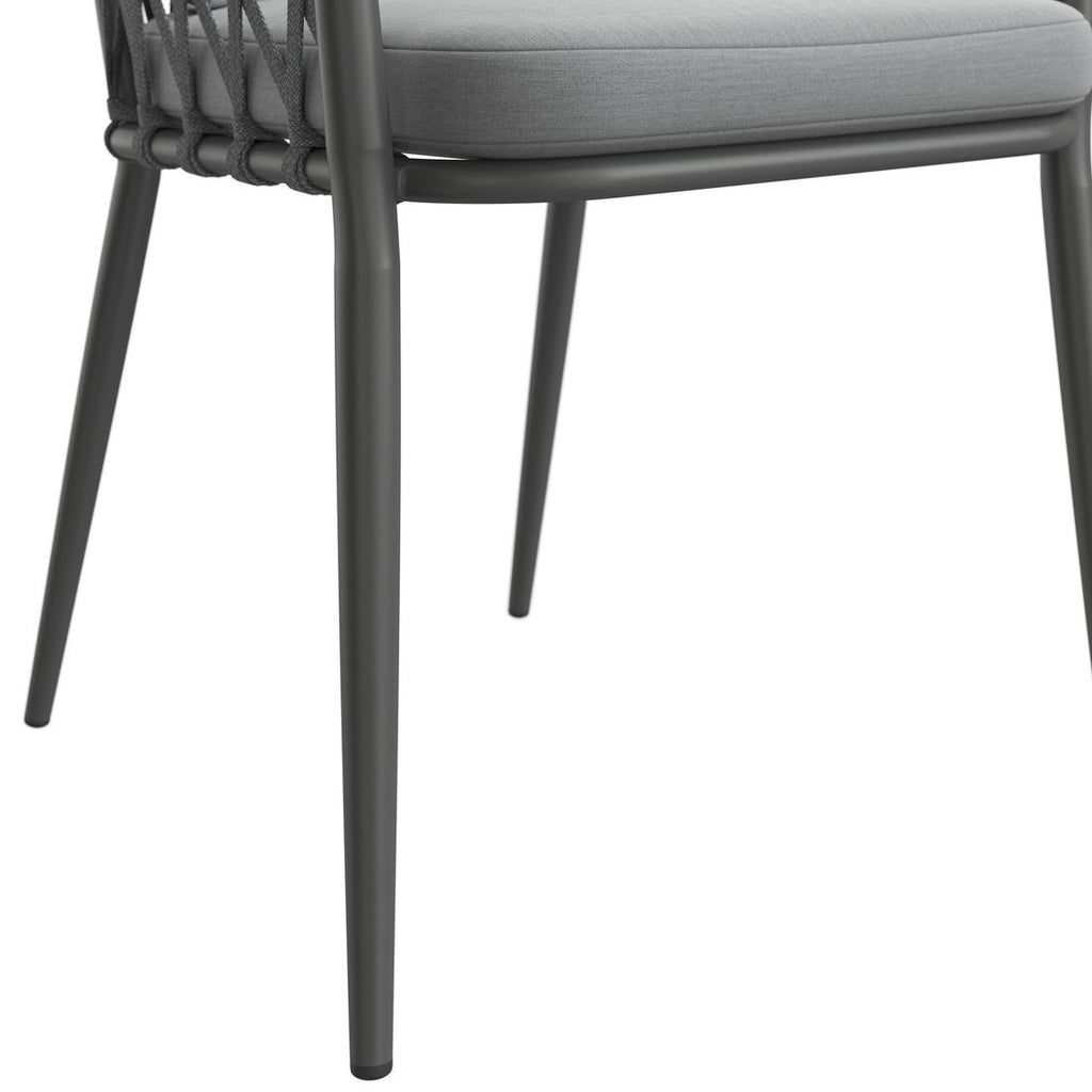 Stabelstol ute Sunrepo aluminium med puter på terrasse