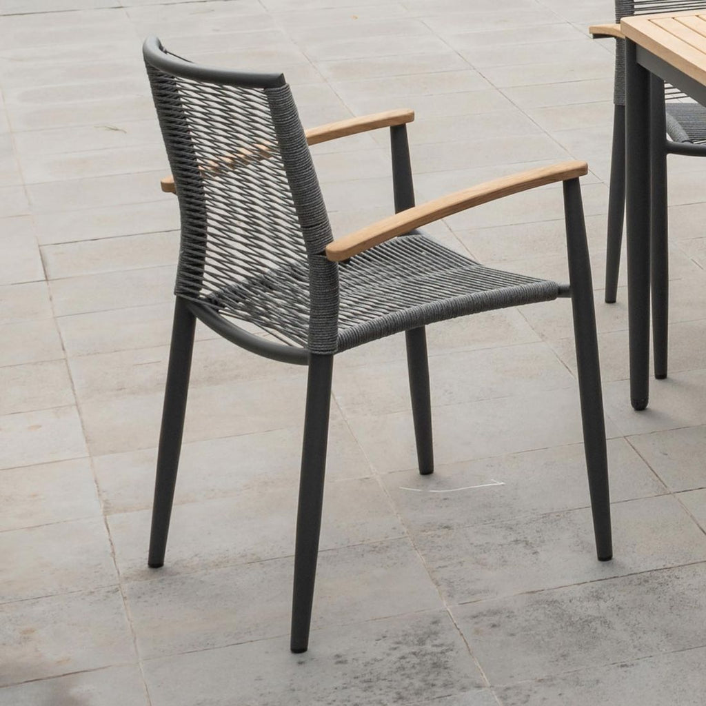 Stabelstol ute Topaz aluminium tau grå stablet