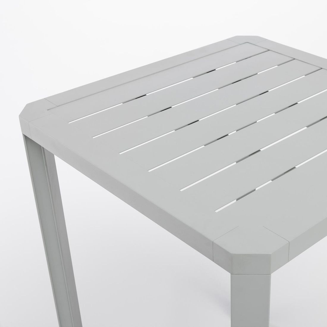 Montert Ståbord Latitude 70x70cm aluminium - Kettler i hage