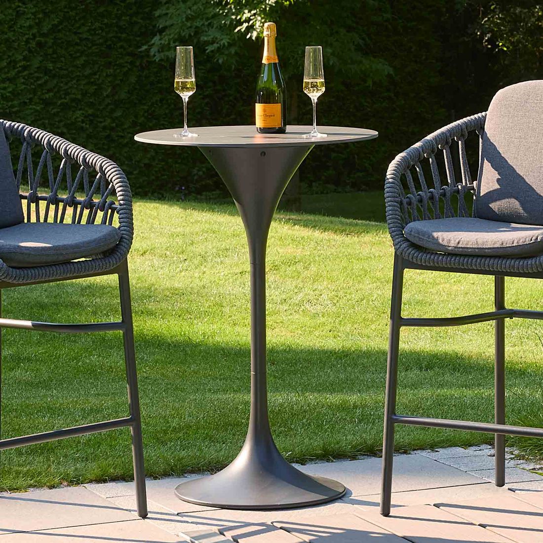 Ståbord ute Bari Ø70 cm aluminium/sinterstone - LC Garden bakside