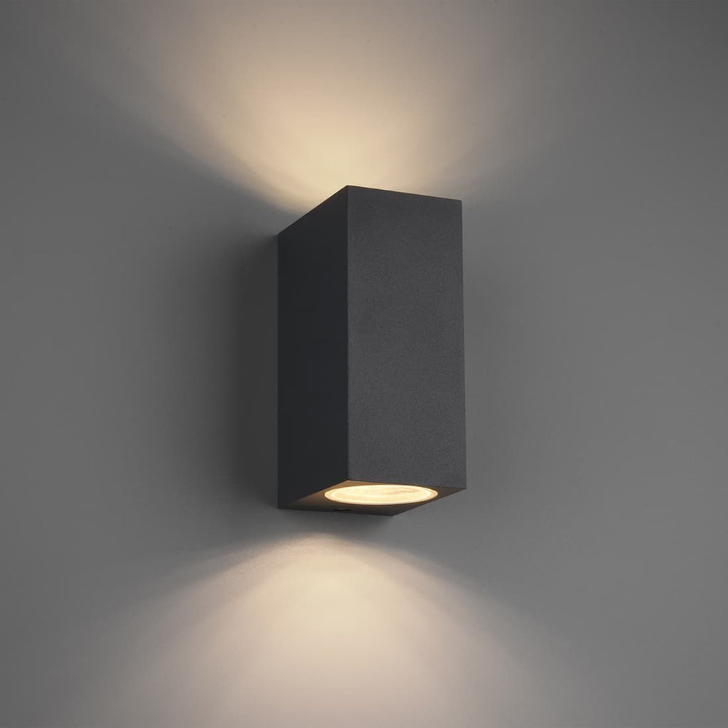 Detalj av utendørs vegglampe Roya antrasitt aluminium Trio Leuchten