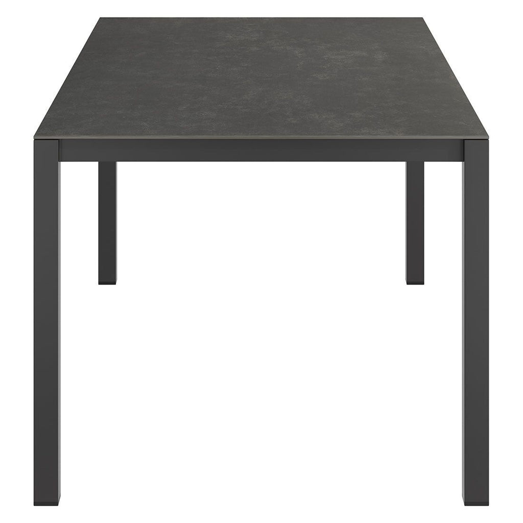 Uttrekkbart hagebord 160-267x92 cm rustfritt stål/glasskeramikk - OUTLIV montert på terrasse