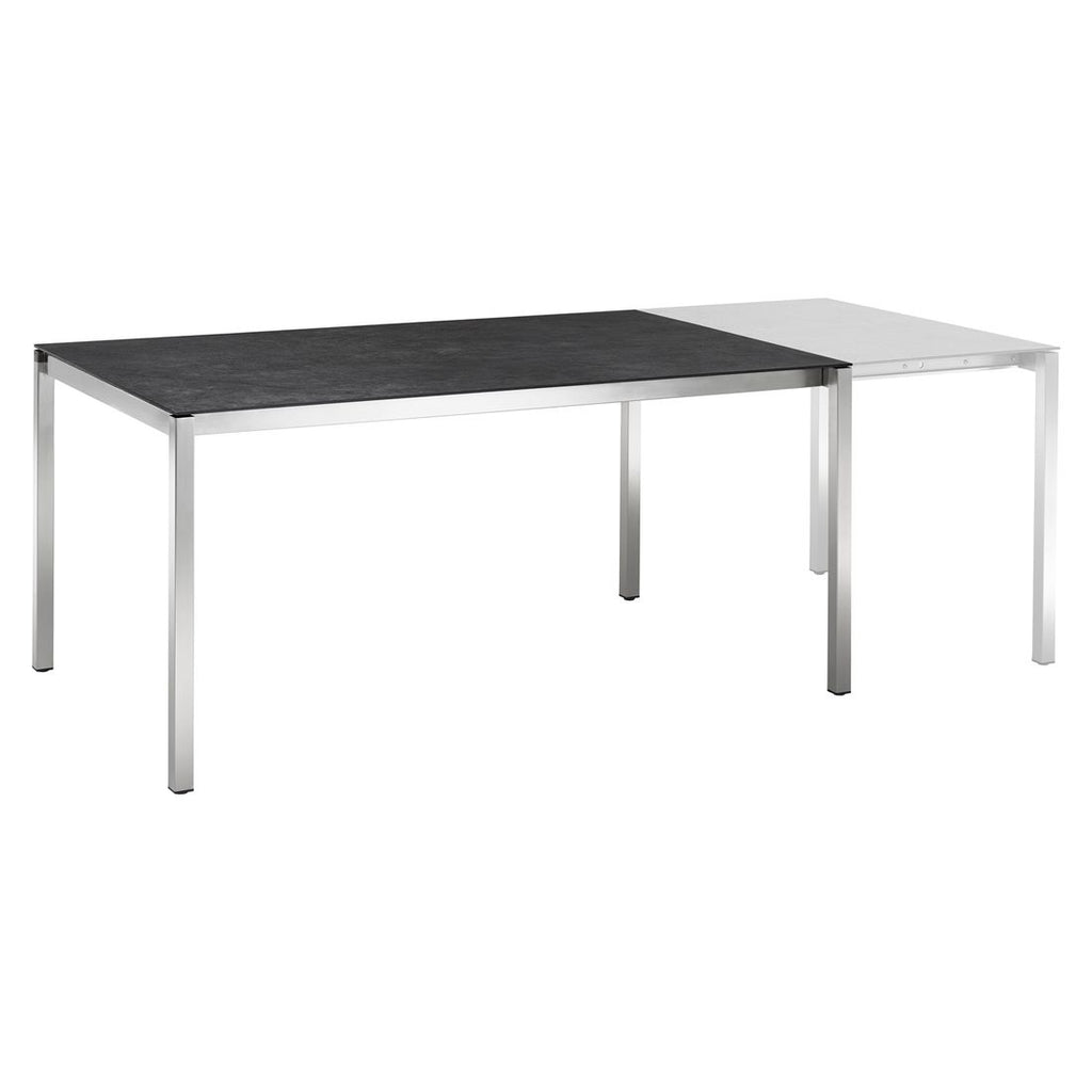 Uttrekkbart hagebord Kreta 160/220x100cm rustfritt stål/Dekton i bruk med stoler
