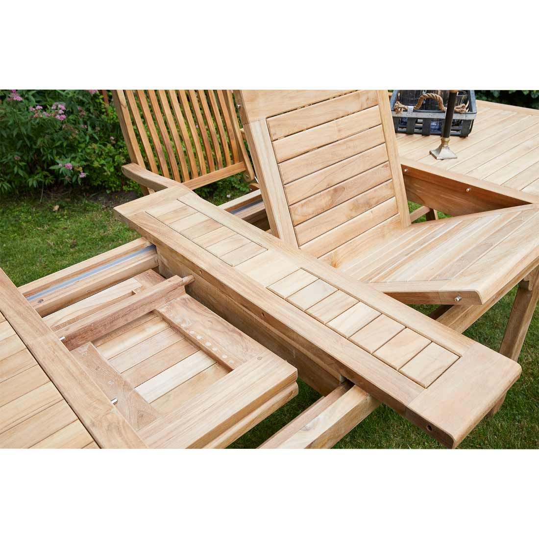 Uttrekkbart hagebord Riva teak 180/280x100 cm montert i hage