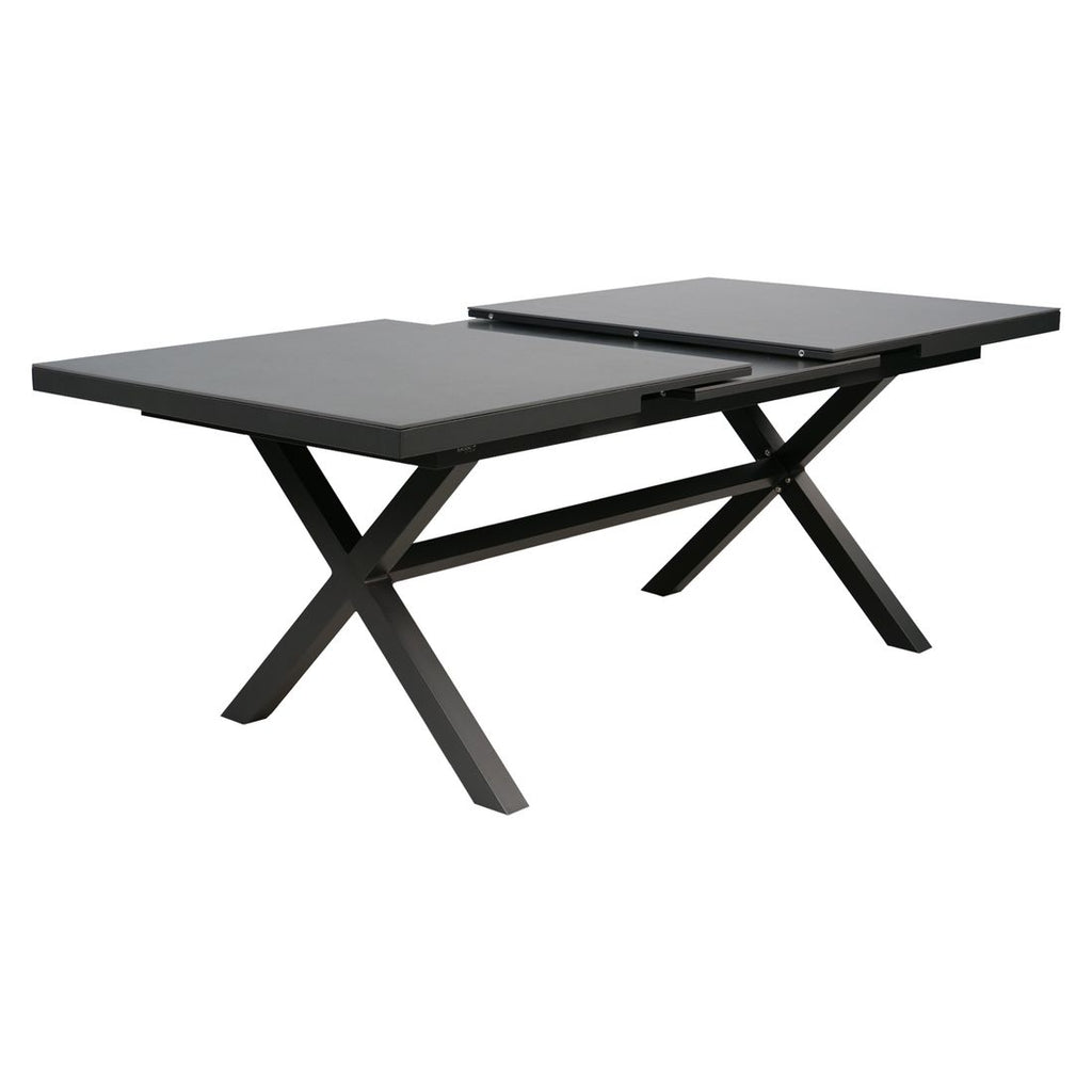 uttrekkbart hagebord vario montert på terrasse