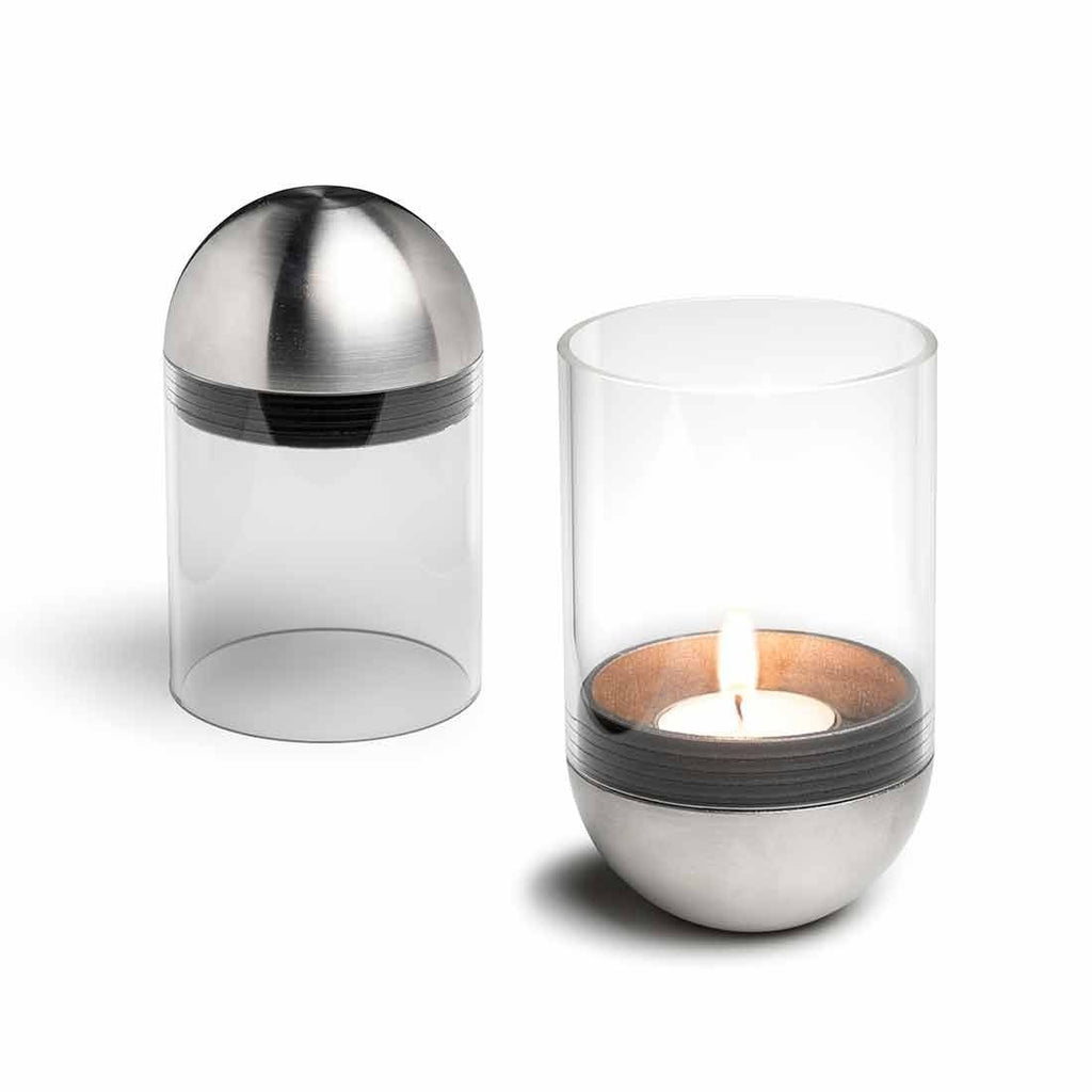 Vindlys Gravity Candle M90 Ø8 cm sølv bakside